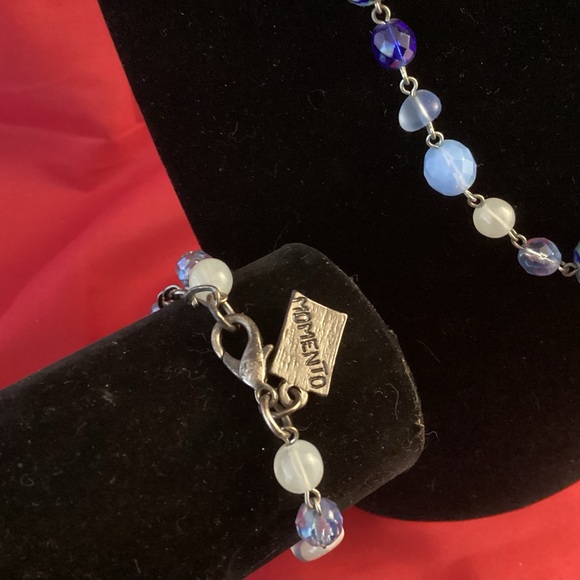 Momento blue and flower painted beaded necklace and bracelet set - Picture 4 of 7